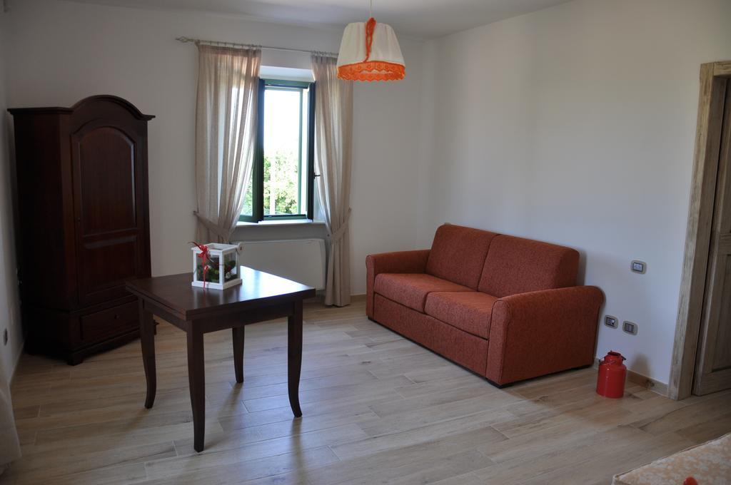 Res Nova Il Colle Guest House Portaria Екстериор снимка